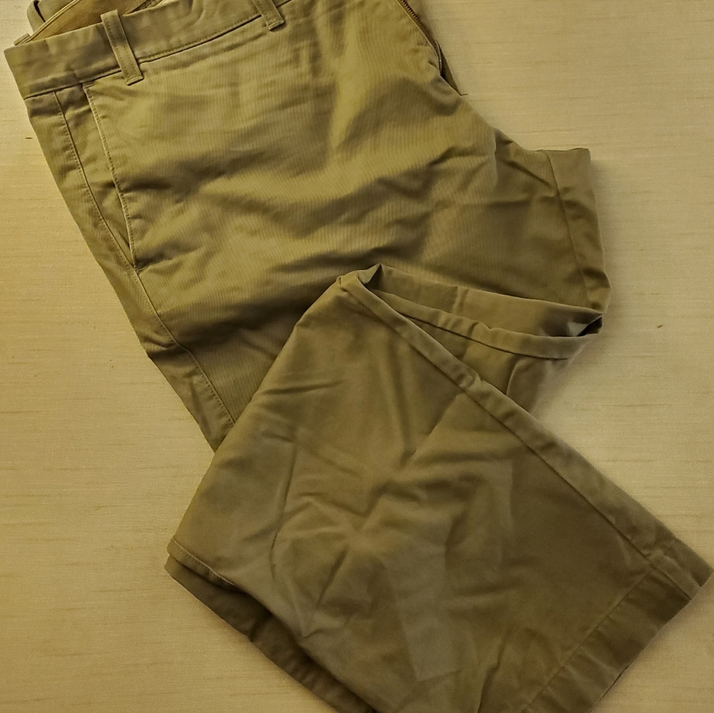 Eddie Bauer chinos Green 44x32